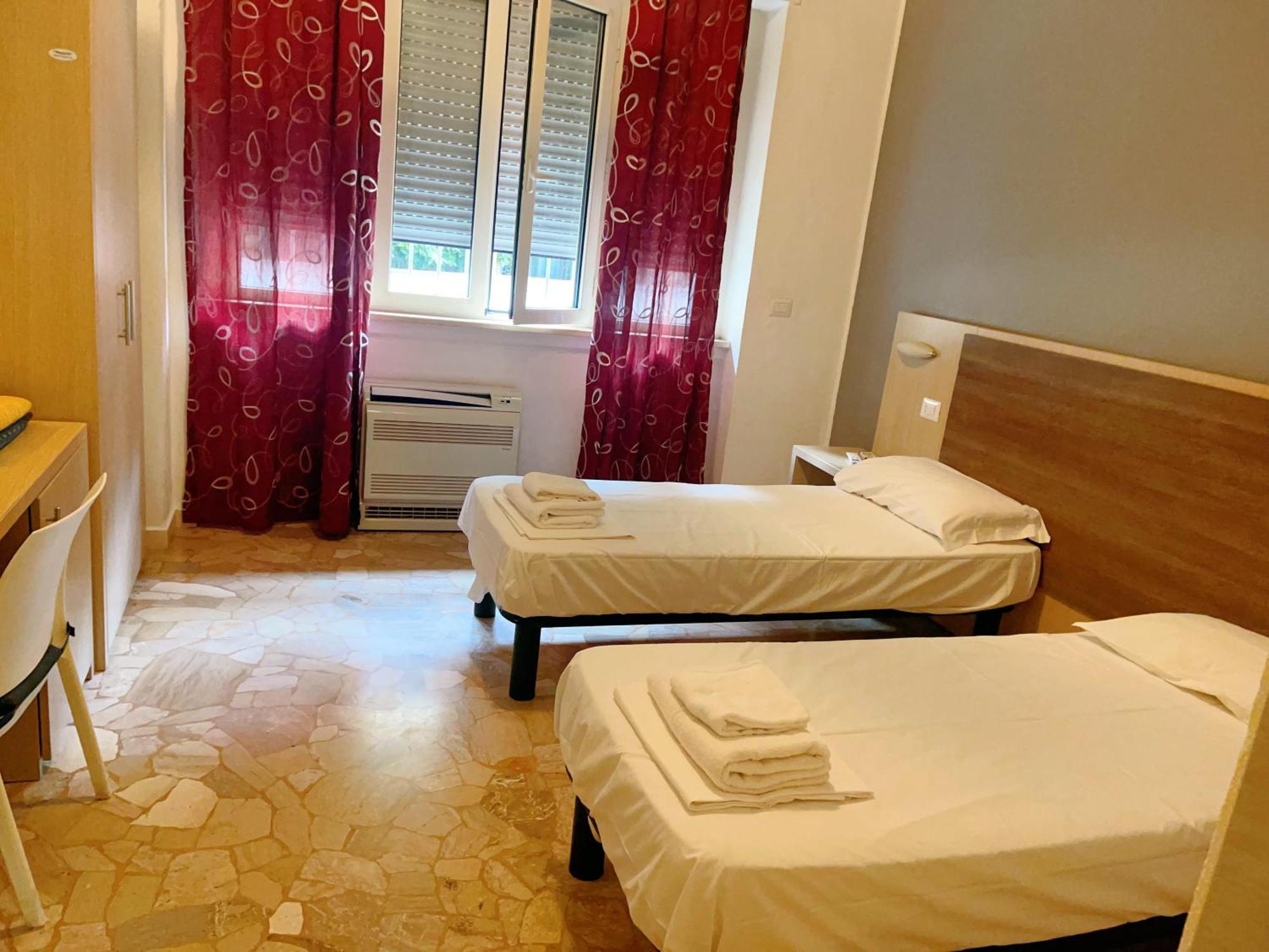 Hotel Bissi — Photos 1
